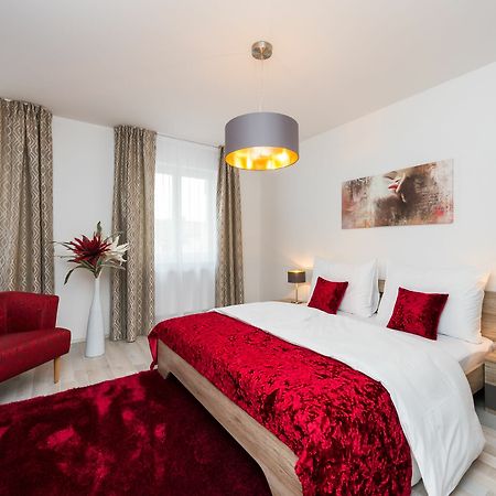 Apartment Sokolska Прага Экстерьер фото